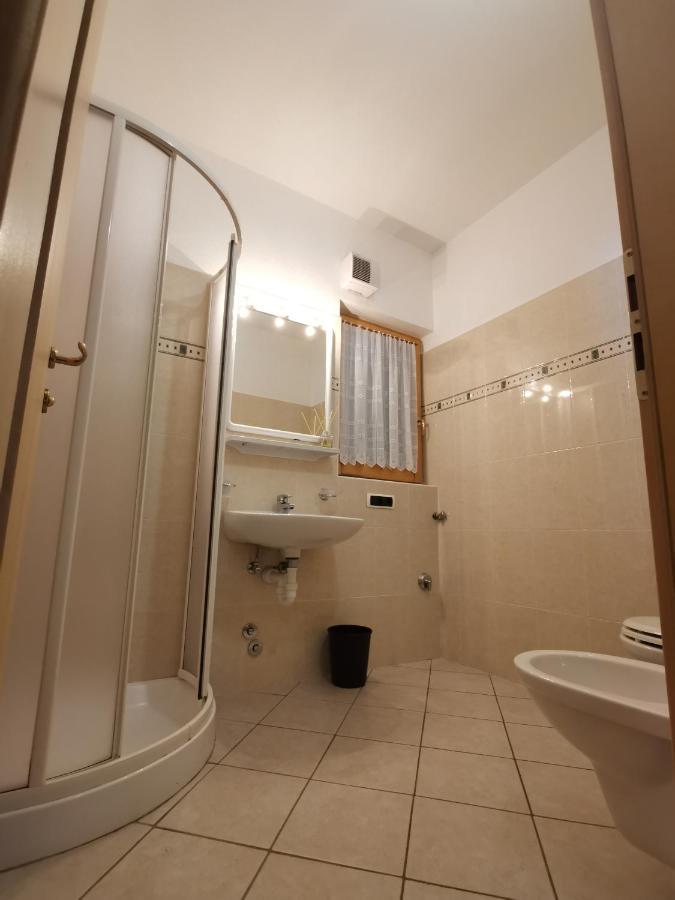 Snowflake Apartment ลีวินโญ ภายนอก รูปภาพ